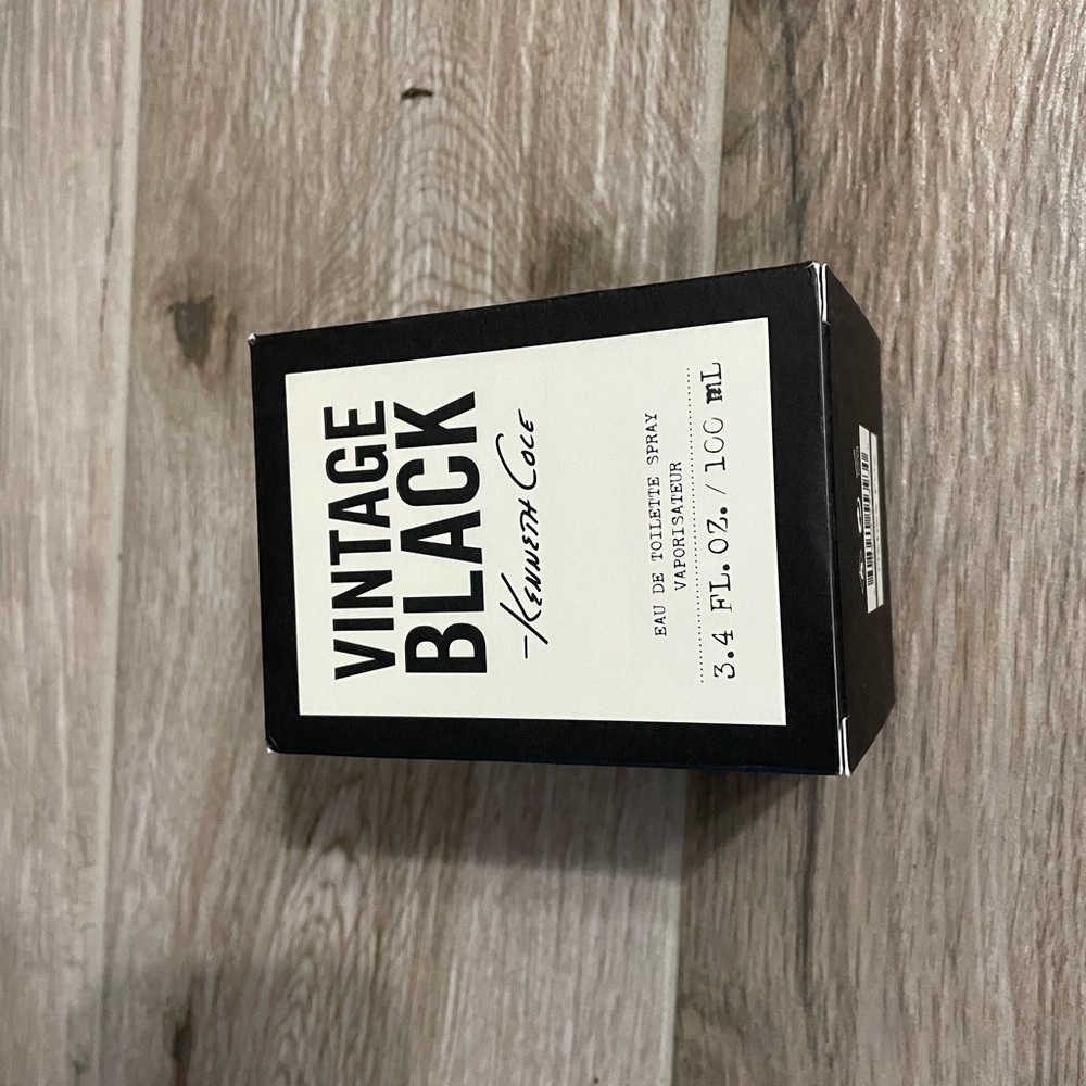 Kenneth Cole Vintage Black Eau de Toilette for Men